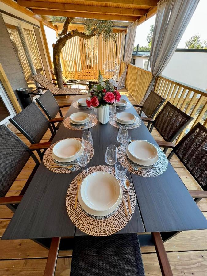 Villa Family Grand De Luxe Mobilhome Selce Exterior photo