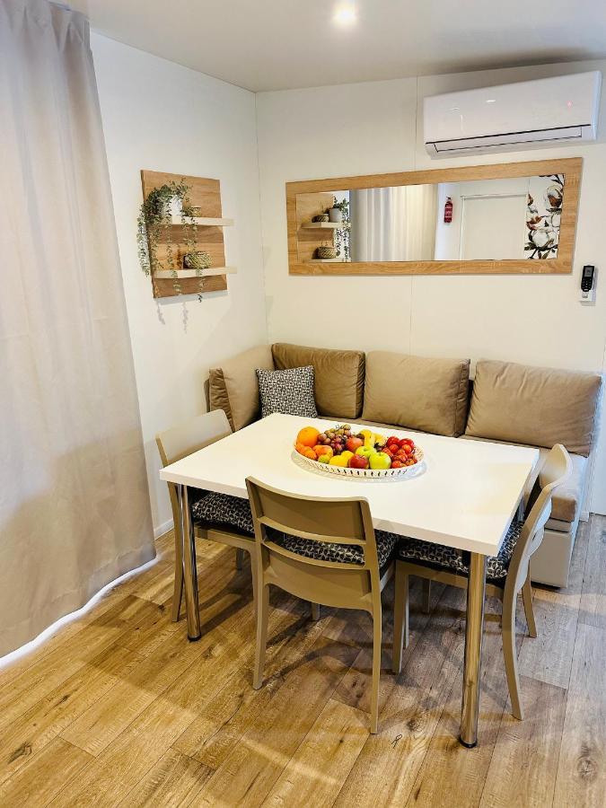 Villa Family Grand De Luxe Mobilhome Selce Exterior photo