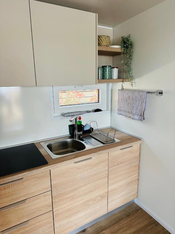 Villa Family Grand De Luxe Mobilhome Selce Exterior photo