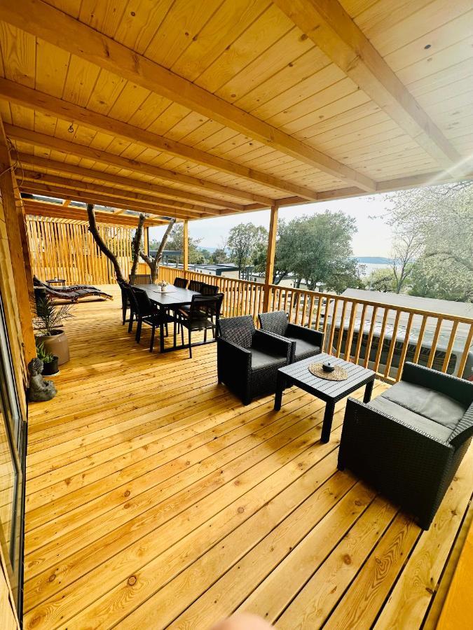 Villa Family Grand De Luxe Mobilhome Selce Exterior photo